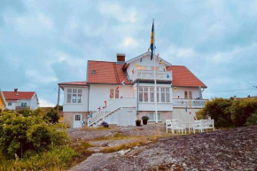 Fin lägenhet i vårt hus med uteplats på Käringön Käringön